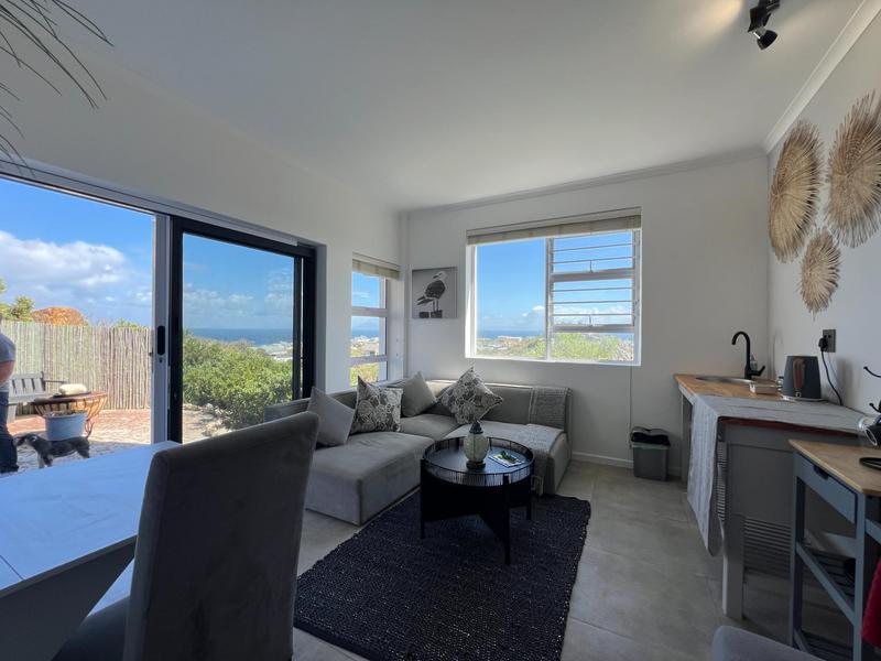 6 Bedroom Property for Sale in Rooi Els Western Cape